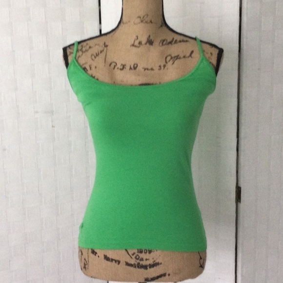 Woman’s atop by Lilly Pulitzer size XS color green with spaghetti straps.   #236 - Picture 1 of 7